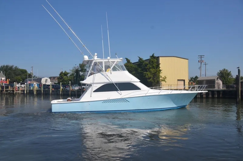 Slide: The Image of Viking 52 LET IT RAIN - Exterior 2003 Viking 52
LET IT RAIN - 7677901
