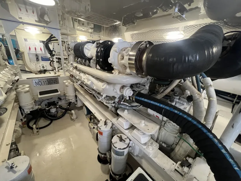 Slide: The Image of Viking 52 LET IT RAIN - Engine Room 2003 Viking 52
LET IT RAIN - 7677939