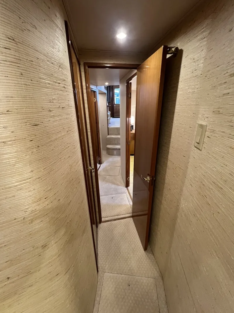 Slide: The Image of Viking 52 LET IT RAIN - Companionway 2003 Viking 52
LET IT RAIN - 7677926