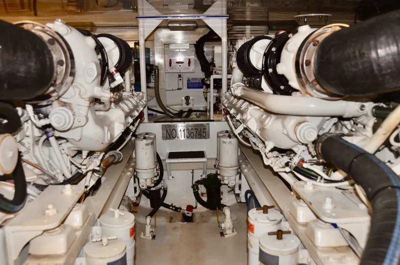 Slide: The Image of Viking 52 LET IT RAIN - Engine Room 2003 Viking 52 
LET IT RAIN - 6009190