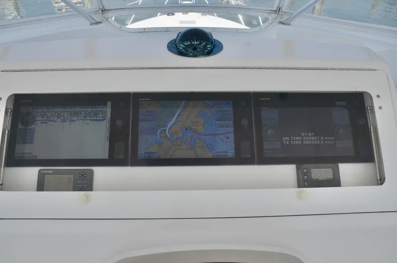 Slide: The Image of Viking 52 LET IT RAIN - Helm 2003 Viking 52 
LET IT RAIN - 6008775