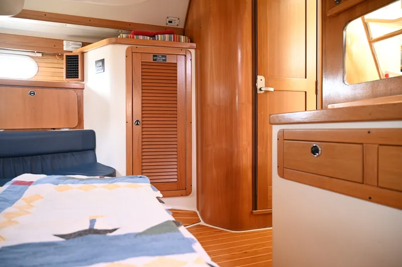 Slide: The Image of Catalina 40 2002 - 6008932