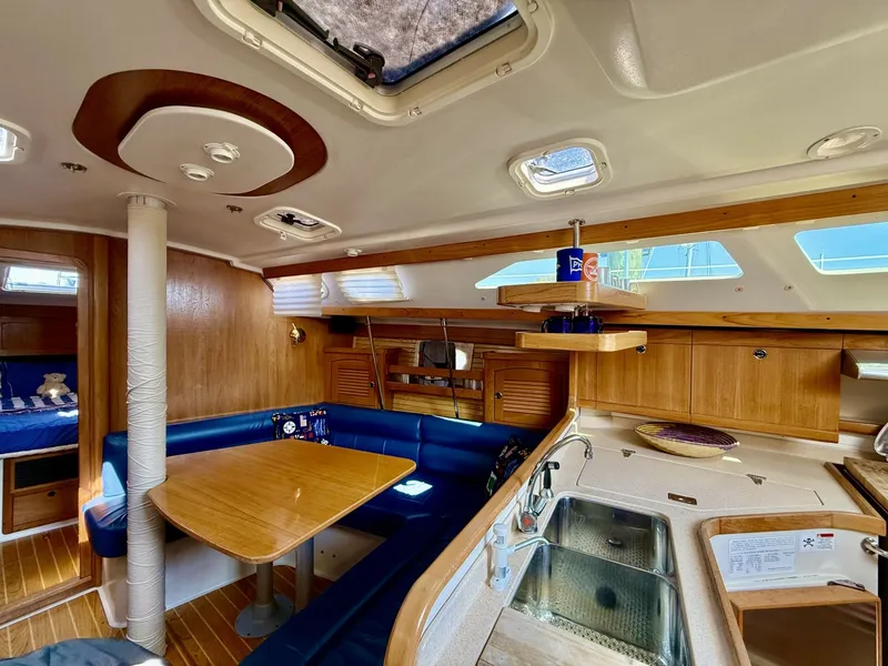 Slide: The Image of Catalina 40 2002 - 6045199