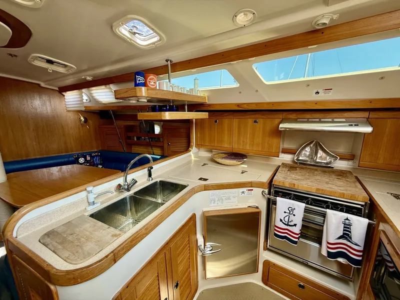 Slide: The Image of Catalina 40 2002 - 6045242