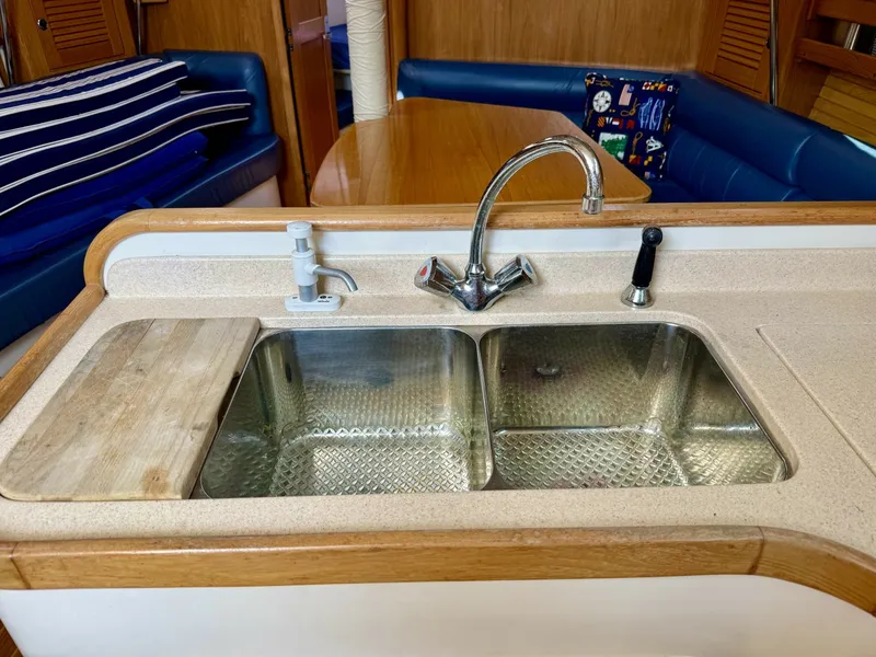 Slide: The Image of Catalina 40 2002 - 6045205