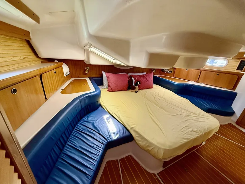 Slide: The Image of Catalina 40 2002 - 6045203