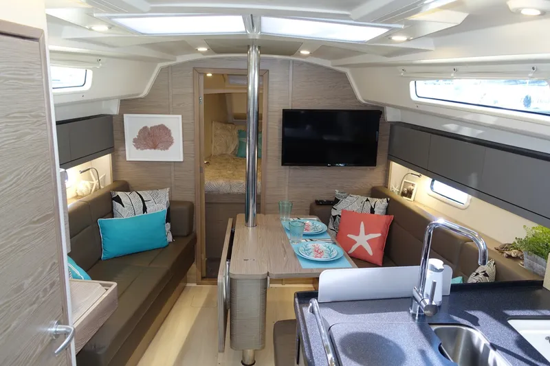 Slide: The Image of Hanse 348 2021 - 6009196