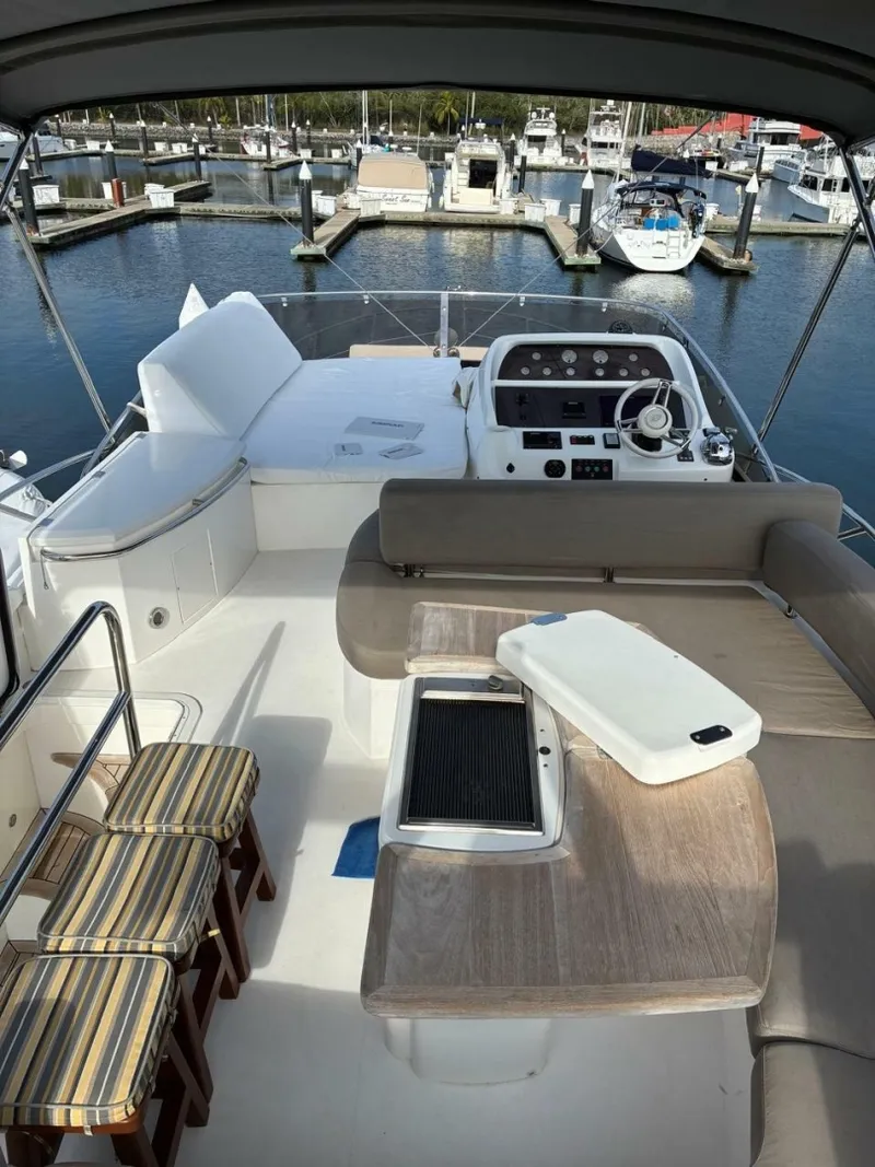 Slide: The Image of Sunseeker Manhattan 52 2010 - 6009457