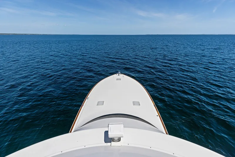 Slide: The Image of 2008 Viking 68 Skybridge "Liquid Apple" - 6050476