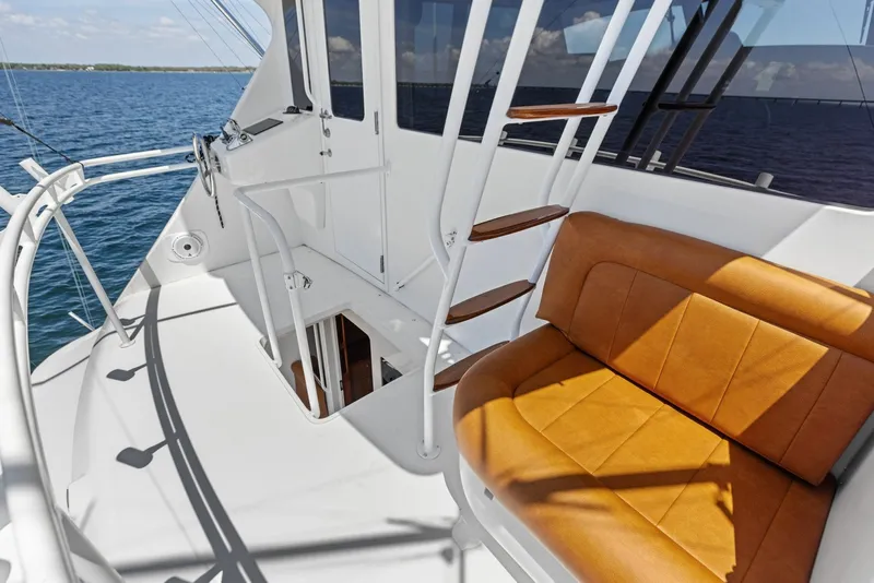 Slide: The Image of 2008 Viking 68 Skybridge "Liquid Apple" - 6050492