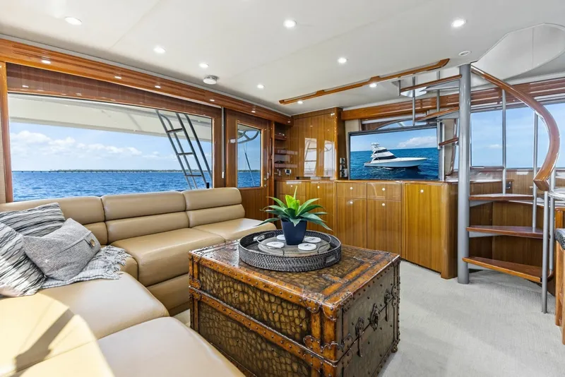 Slide: The Image of 2008 Viking 68 Skybridge "Liquid Apple" - 6050645