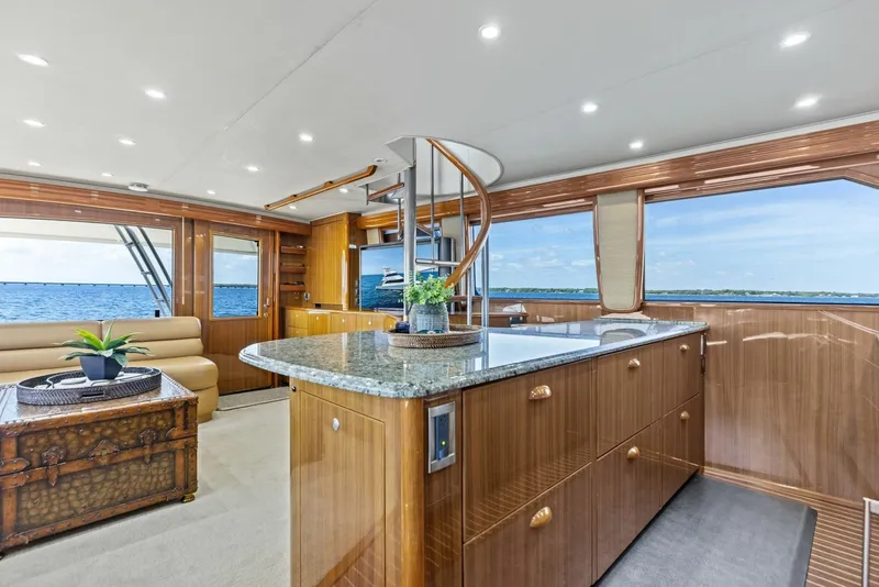 Slide: The Image of 2008 Viking 68 Skybridge "Liquid Apple" - 6050644