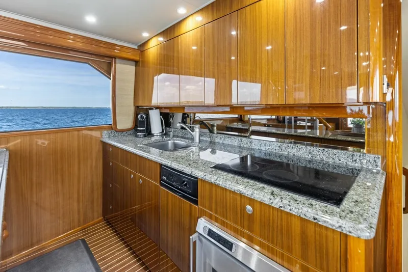 Slide: The Image of 2008 Viking 68 Skybridge "Liquid Apple" - 6050647