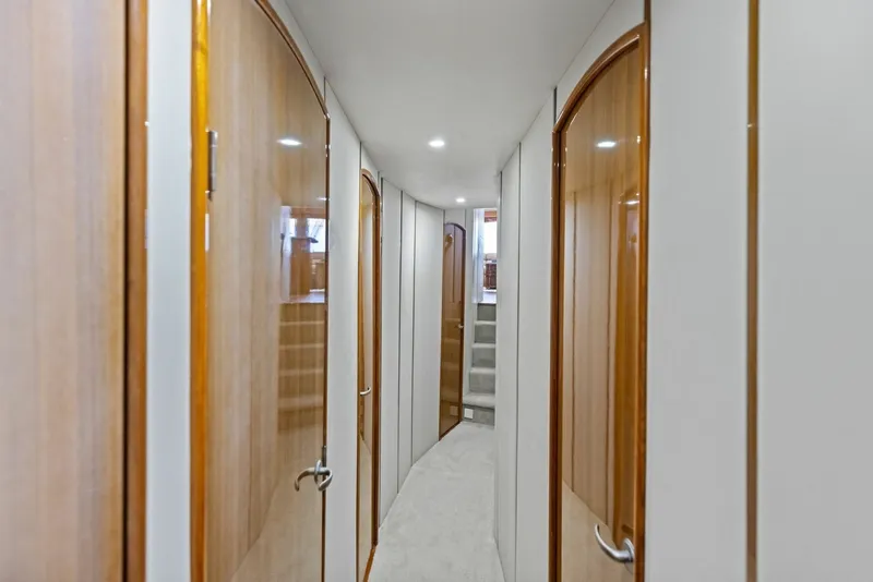 Slide: The Image of 2008 Viking 68 Skybridge "Liquid Apple" - 6050717