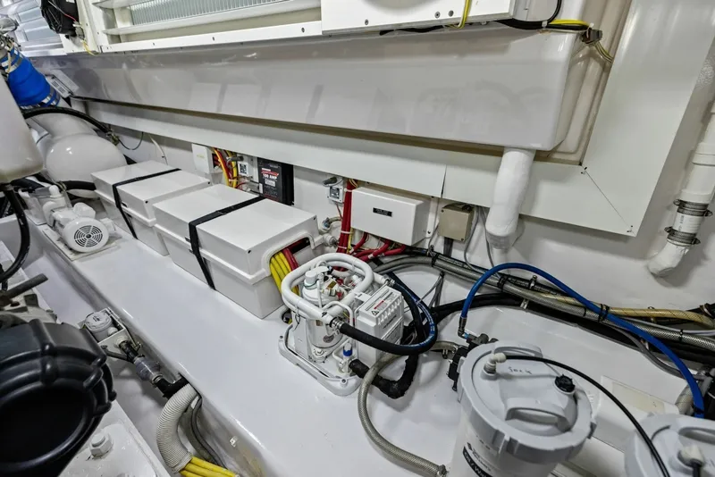 Slide: The Image of 2008 Viking 68 Skybridge "Liquid Apple" - 6050742