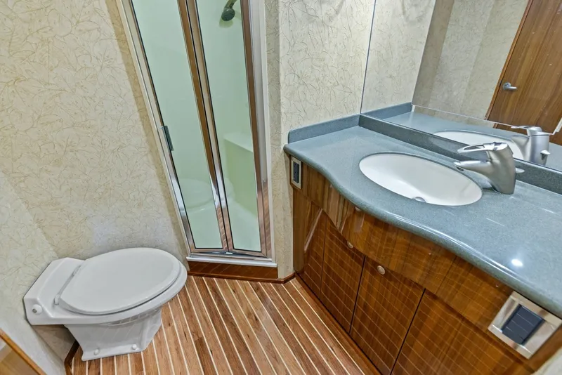 Slide: The Image of 2008 Viking 68 Skybridge "Liquid Apple" - 6050754