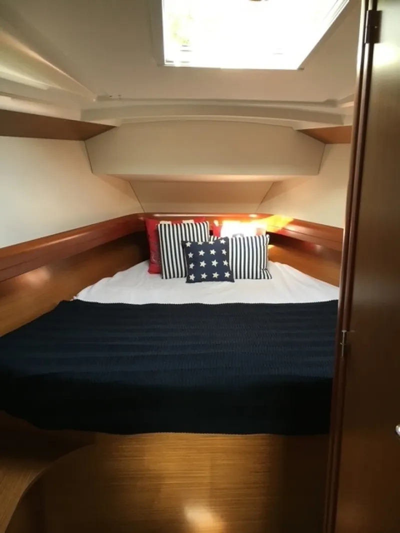 Slide: The Image of Jeanneau Sun Odyssey 42i 2007 - 6010449