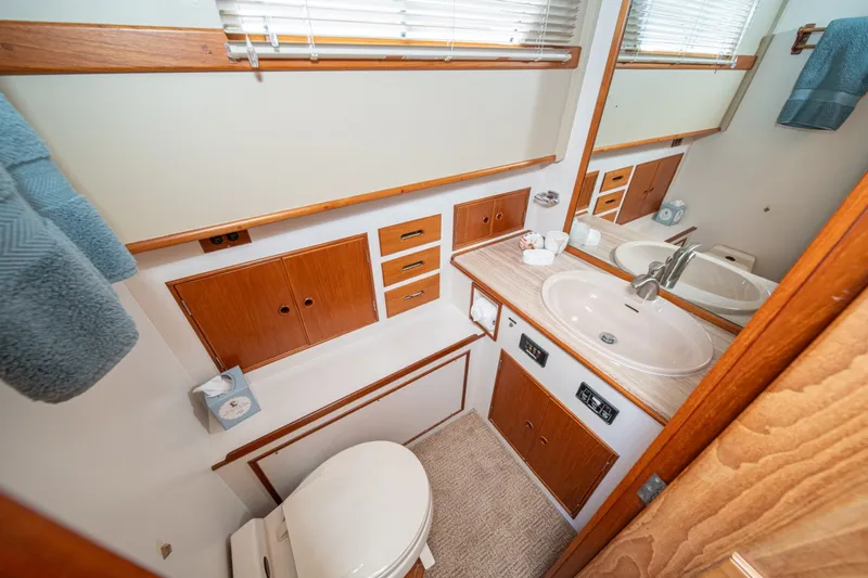 Slide: The Image of Grand Banks 47 motoryacht 1987 - 6035373