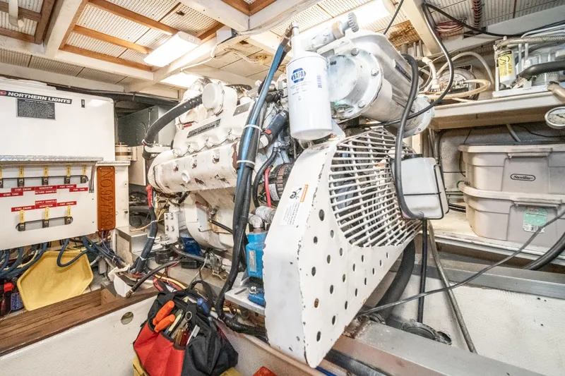 Slide: The Image of Grand Banks 47 motoryacht 1987 - 6035392