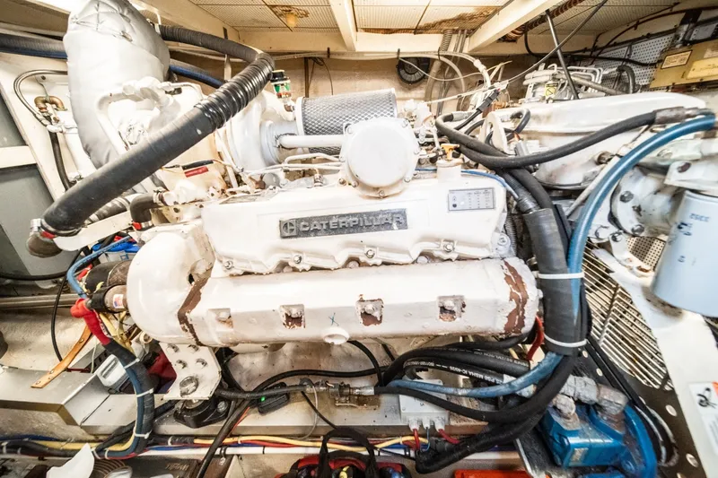 Slide: The Image of Grand Banks 47 motoryacht 1987 - 6035393