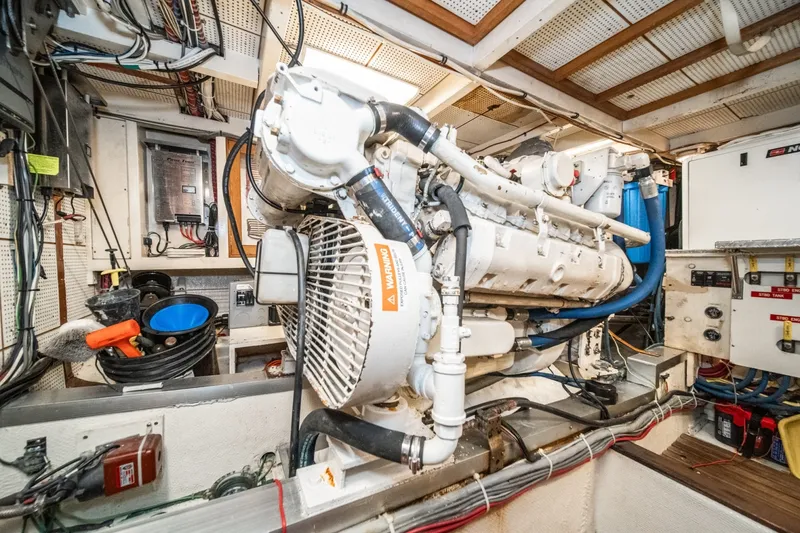 Slide: The Image of Grand Banks 47 motoryacht 1987 - 6035395