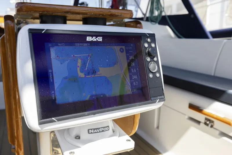 Slide: The Image of Jeanneau 52 2001 - 6010190