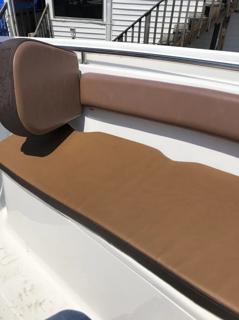 Slide: The Image of Tidewater 210 CC Adventure 2017 - 6011267