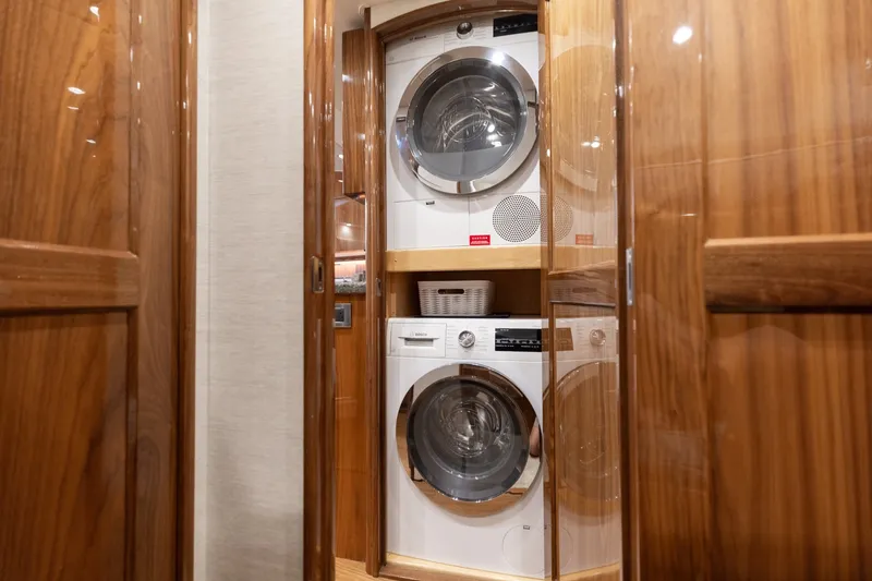 Slide: The Image of 2018 52 Viking Sport Tower Wild Eagle Washer And Dryer - 6027892
