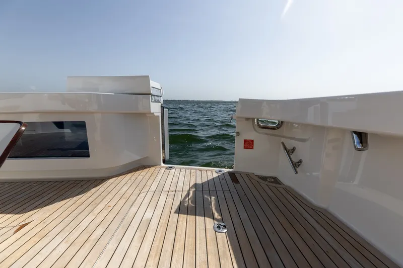 Slide: The Image of 2018 52 Viking Sport Tower Wild Eagle Cockpit (5) - 6027912