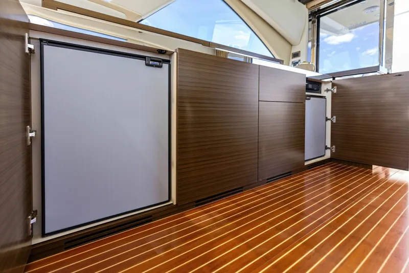 Slide: The Image of Azimut 55S 2015 - 6011416