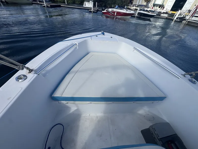 Slide: The Image of Angler 204 2005 - 6011701