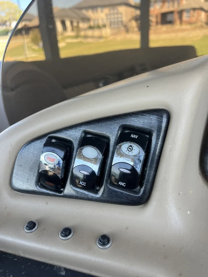 Slide: The Image of 30 Rocket Switch - 6011677