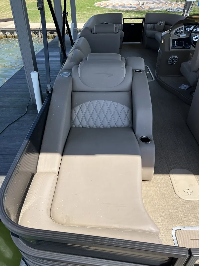 Slide: The Image of 37 Solar Bed Port - 6011684