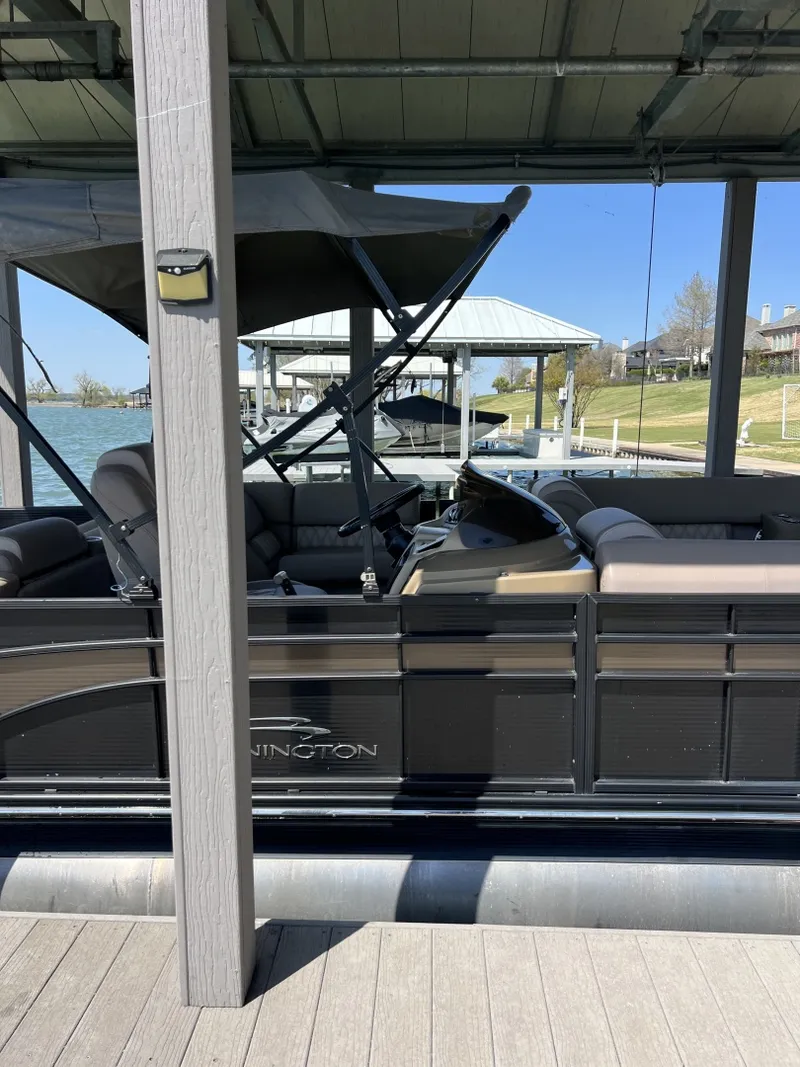 Slide: The Image of 8 Starboard Side - 6011655