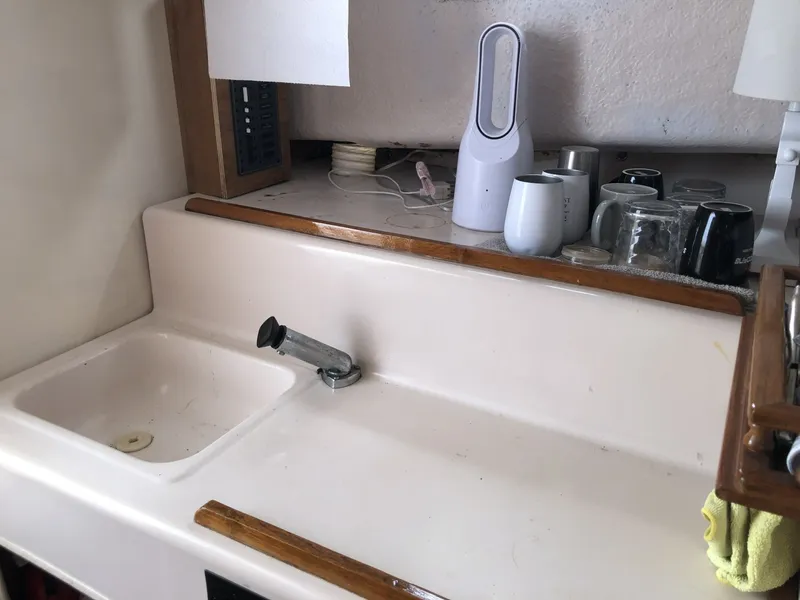 Slide: The Image of Nauset 27 1982 - 6052187