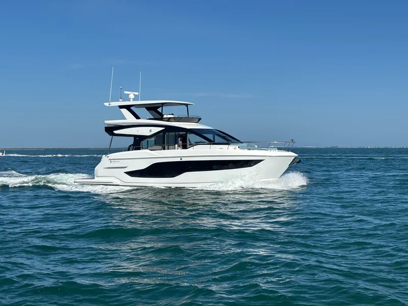 The Image of Cruisers 50 FLY 2026 - 6823280