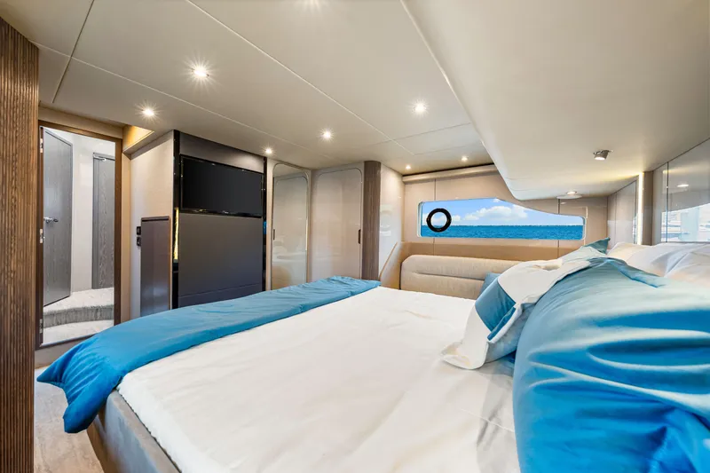 Slide: The Image of Cruisers 50 FLY 2026 - 7145865