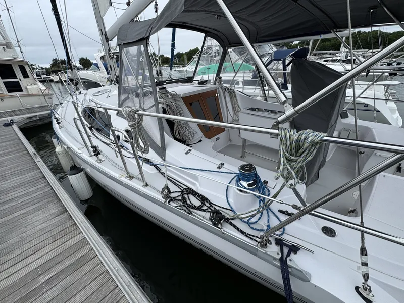 Slide: The Image of Catalina 315 2019 - 6767548