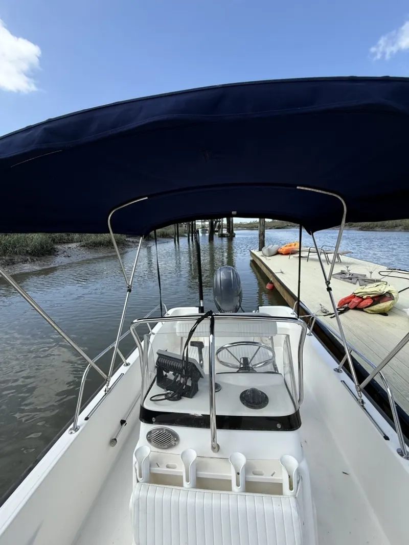 Slide: The Image of Boston Whaler Montauk 170 2016 - 6015272