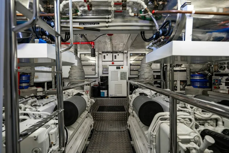 Slide: The Image of Sunseeker 95 Motor Yacht 2019 - 6015249