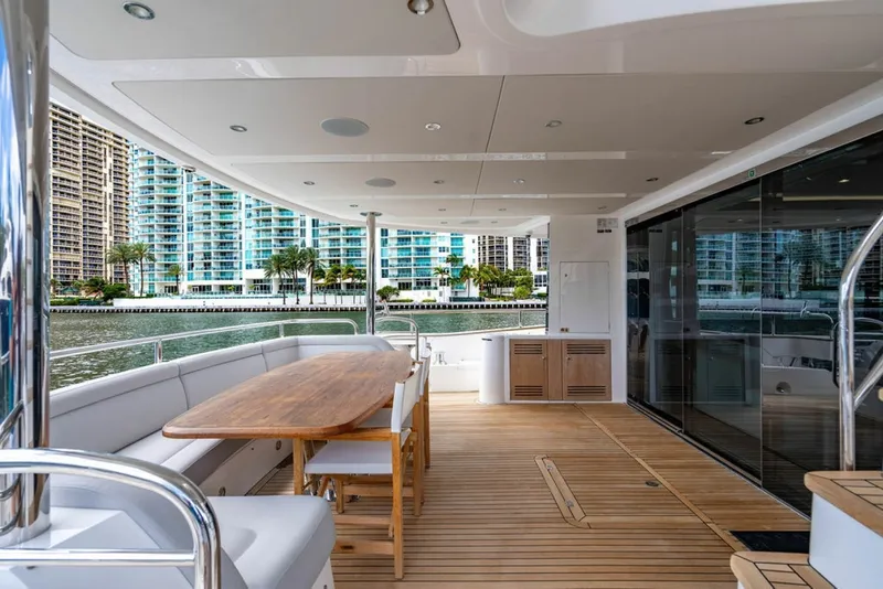 Slide: The Image of Sunseeker 95 Motor Yacht 2019 - 6015073