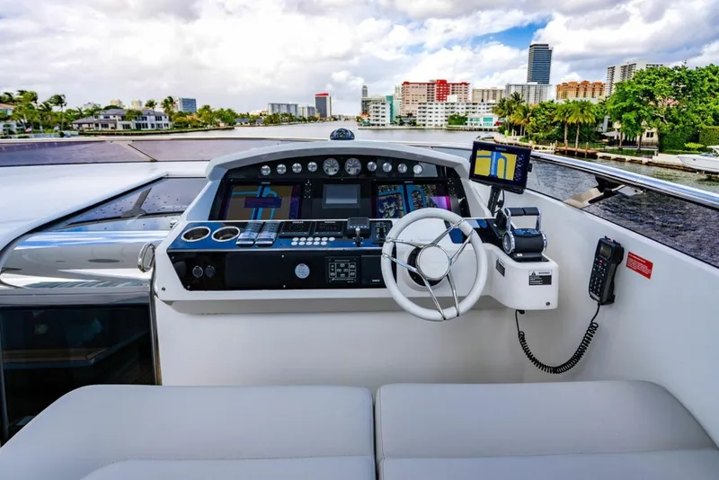 Slide: The Image of Sunseeker 95 Motor Yacht 2019 - 7649239