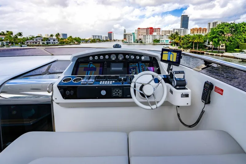 Slide: The Image of Sunseeker 95 Motor Yacht 2019 - 6015083