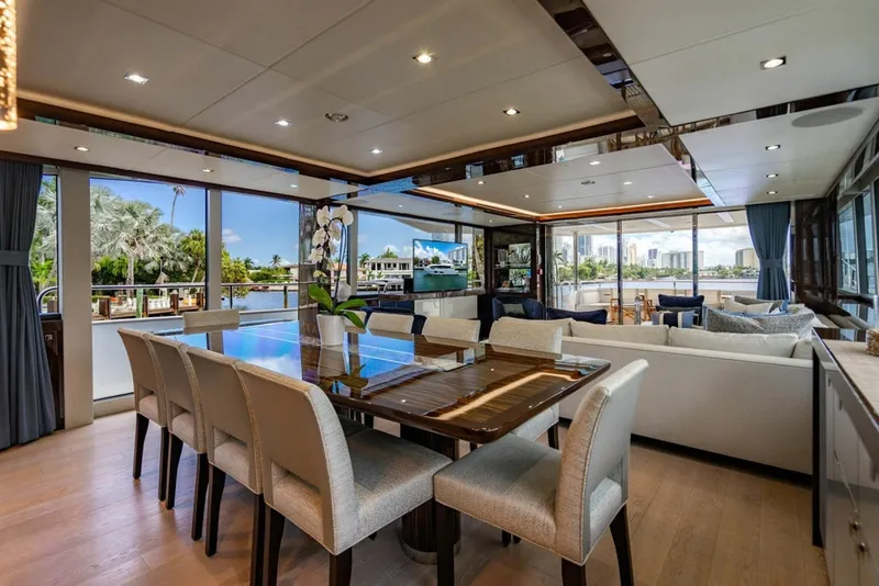 Slide: The Image of Sunseeker 95 Motor Yacht 2019 - 7649246