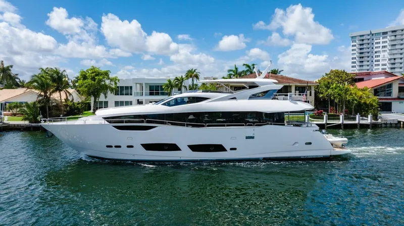 Slide: The Image of Sunseeker 95 Motor Yacht 2019 - 6015060