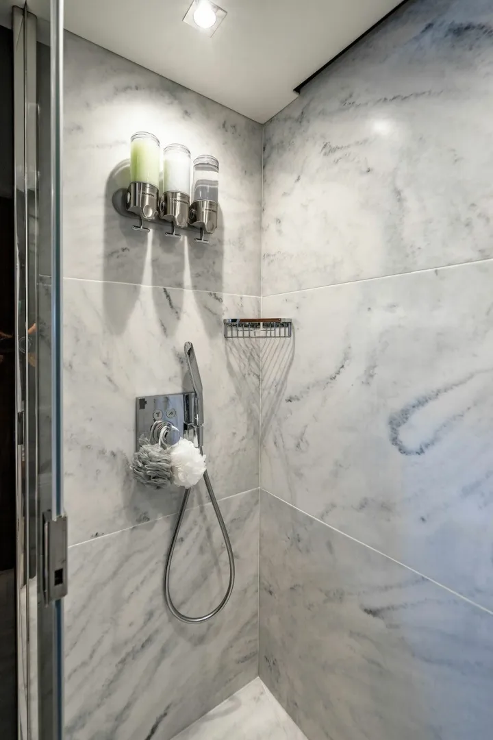 Slide: The Image of Sunseeker 95 Motor Yacht 2019 - 6015231