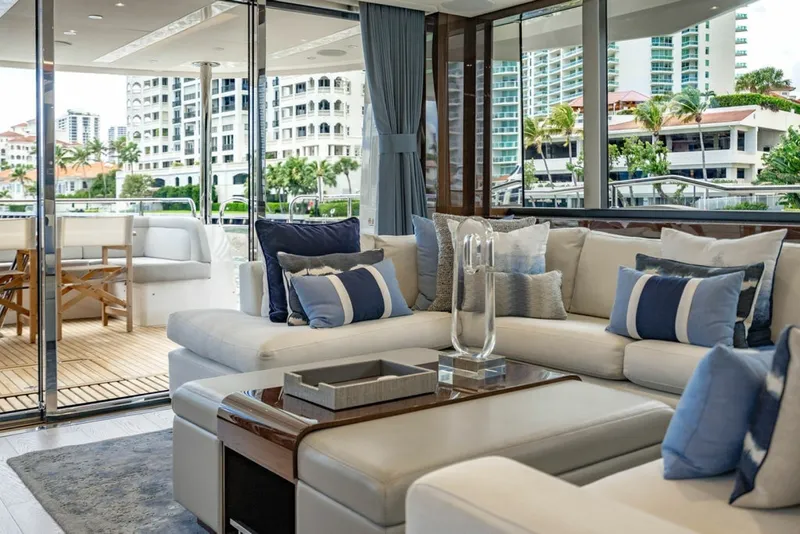 Slide: The Image of Sunseeker 95 Motor Yacht 2019 - 7649250