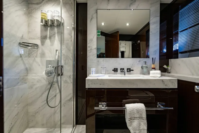 Slide: The Image of Sunseeker 95 Motor Yacht 2019 - 6015234