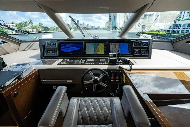 Slide: The Image of Sunseeker 95 Motor Yacht 2019 - 6015237