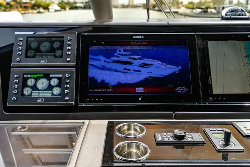 Slide: The Image of Sunseeker 95 Motor Yacht 2019 - 6015240